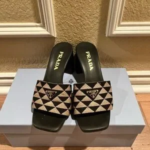 【関税&送料込】Prada Embroidered Fabric Mules Prada Embroidered Fabric Sandals | Saks Fifth Avenue